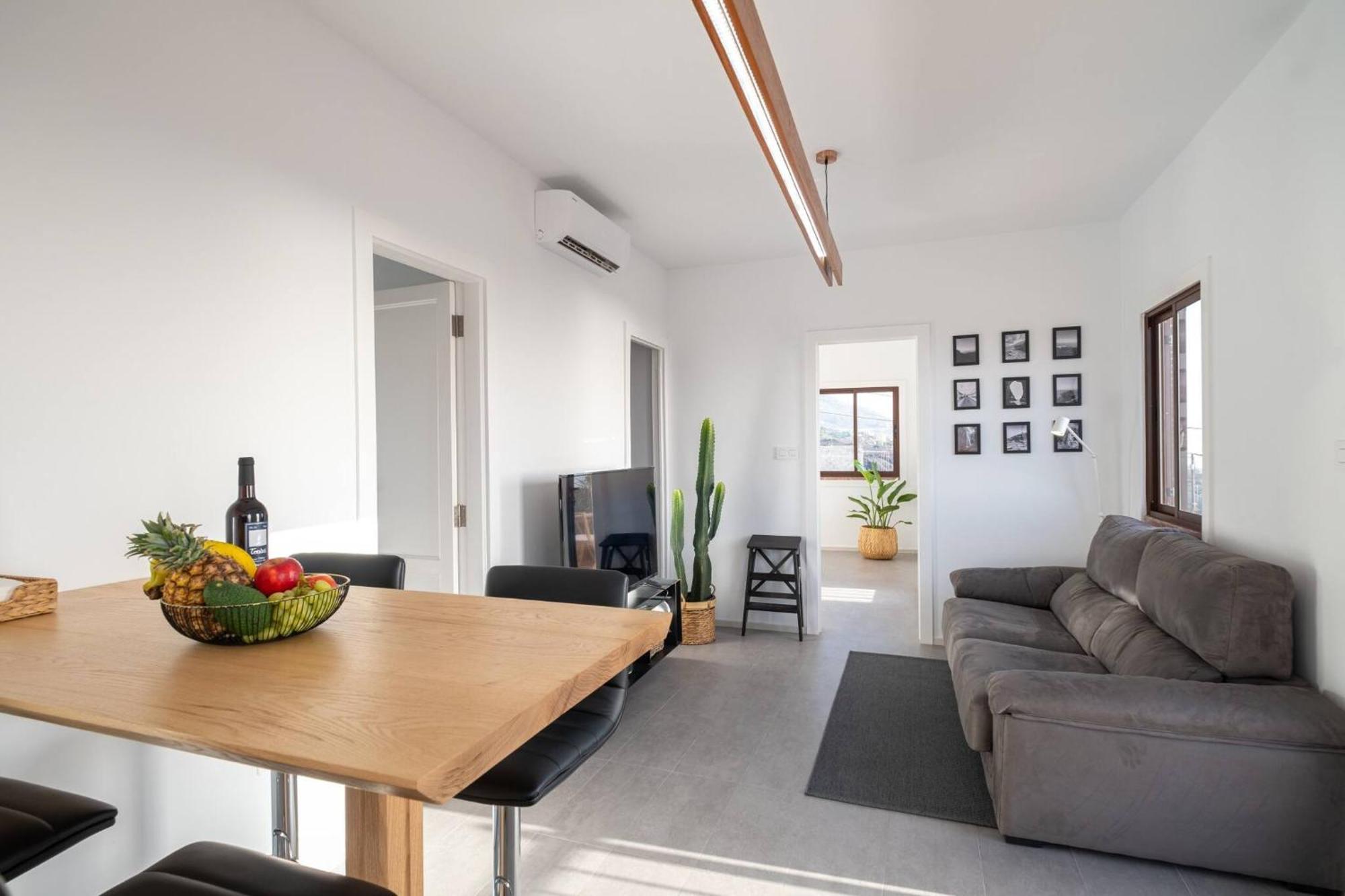 Finca Las Huellas - Moderno Apartamento Con Vistas Al Mar Y Al Volcan ลอสยานอส เด อารีดาเน ภายนอก รูปภาพ