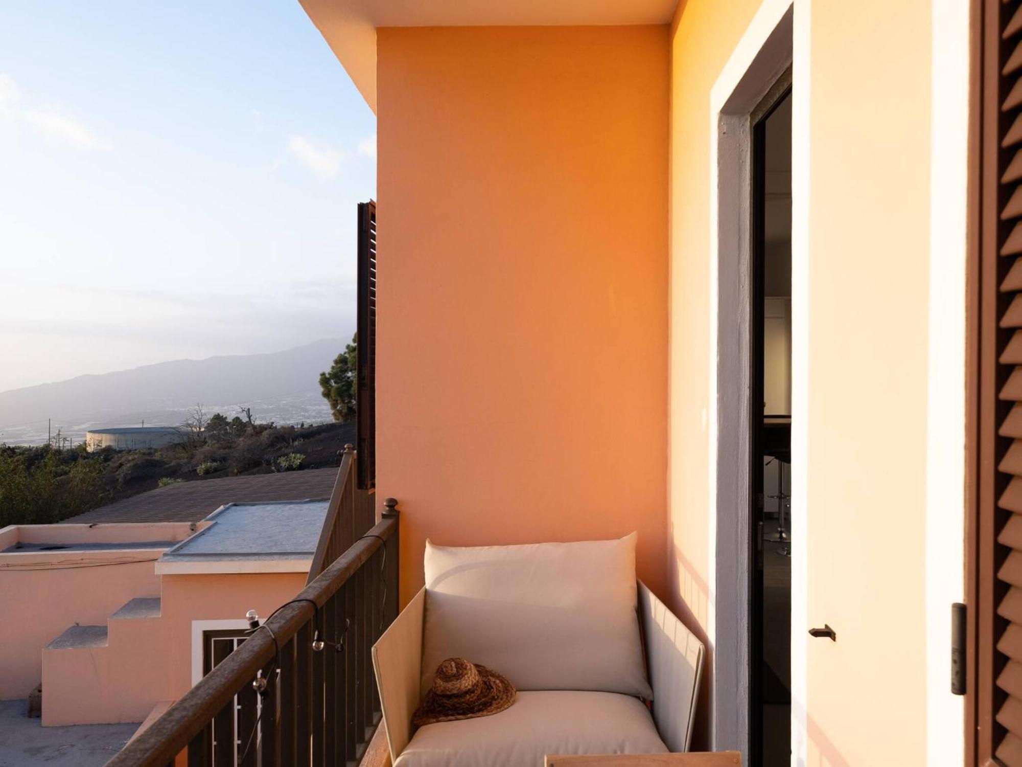 Finca Las Huellas - Moderno Apartamento Con Vistas Al Mar Y Al Volcan ลอสยานอส เด อารีดาเน ภายนอก รูปภาพ
